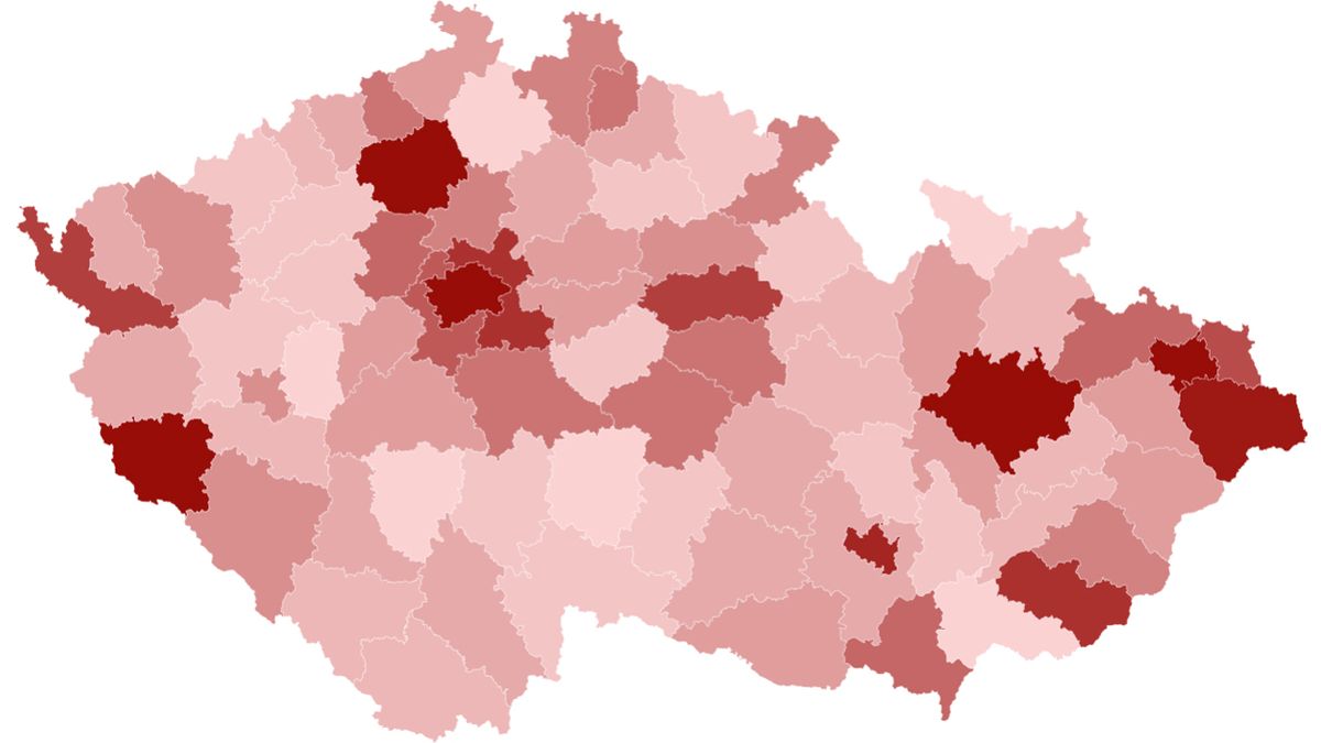 Z mapy počtu nakažených v ČR ční dva regiony. Příčiny jsou odlišné
